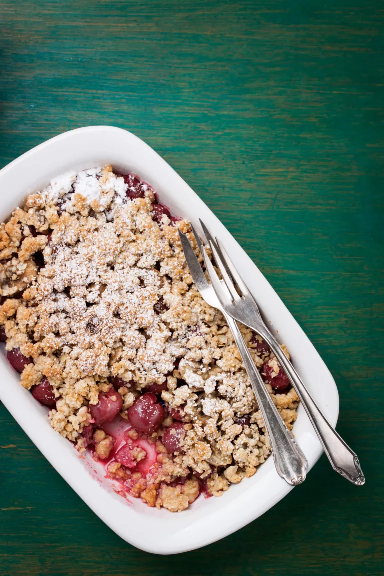 Plat crumble aux fraises recette d'Aurélie