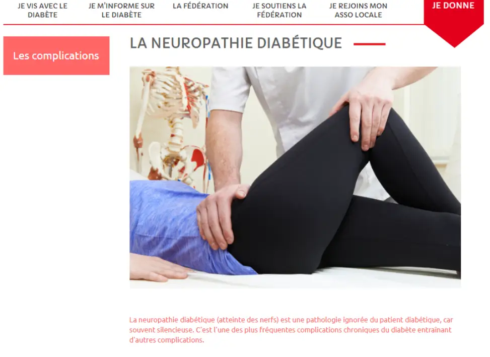 femme couchée pour examen médical